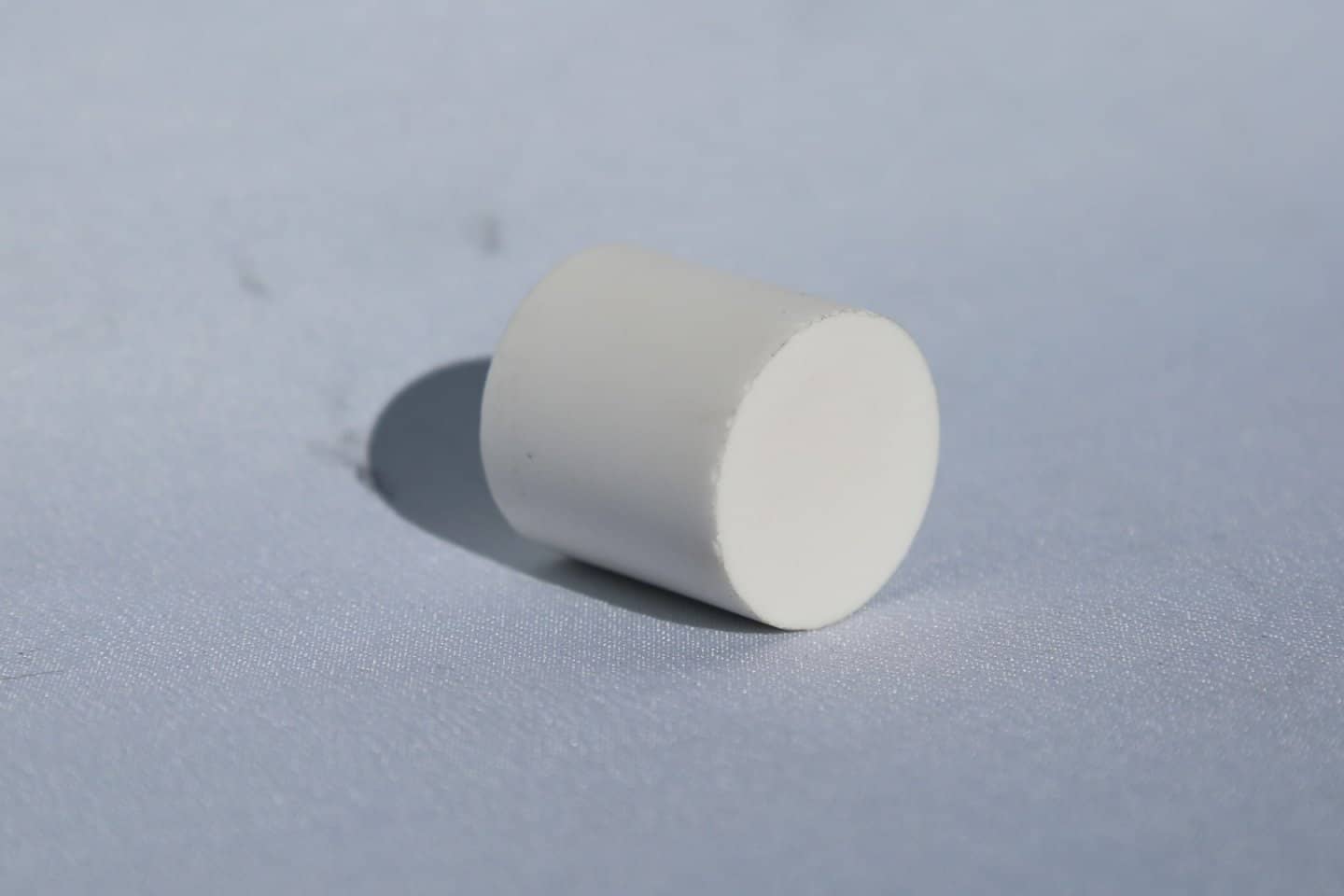 Blade guide - Ceramic (Round 7/8" dia x 7/8" long)